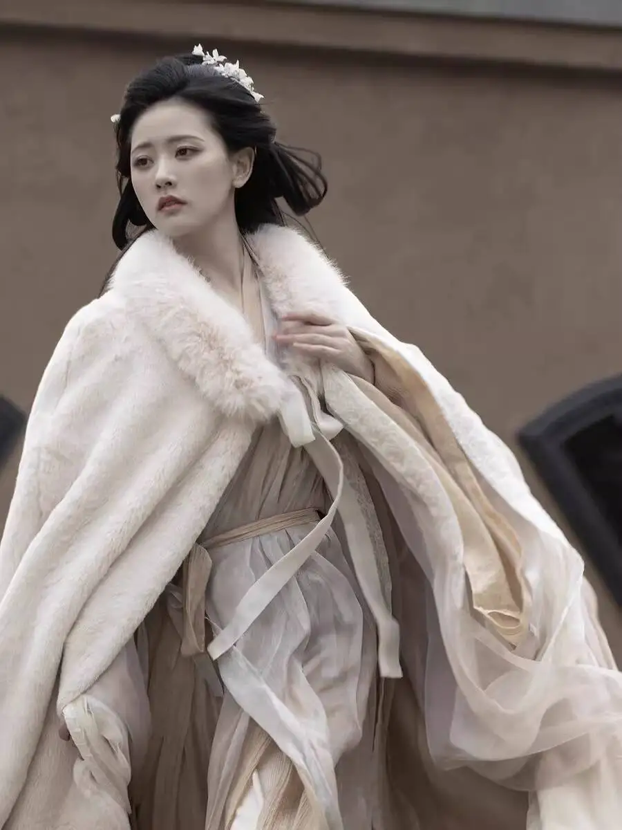 

Женский плащ Ханьфу с меховым воротником, на флисовой подкладке, утолщенный, двухслойный, теплый, китайский костюм, накидка, костюм для косплея, на Хэллоуин