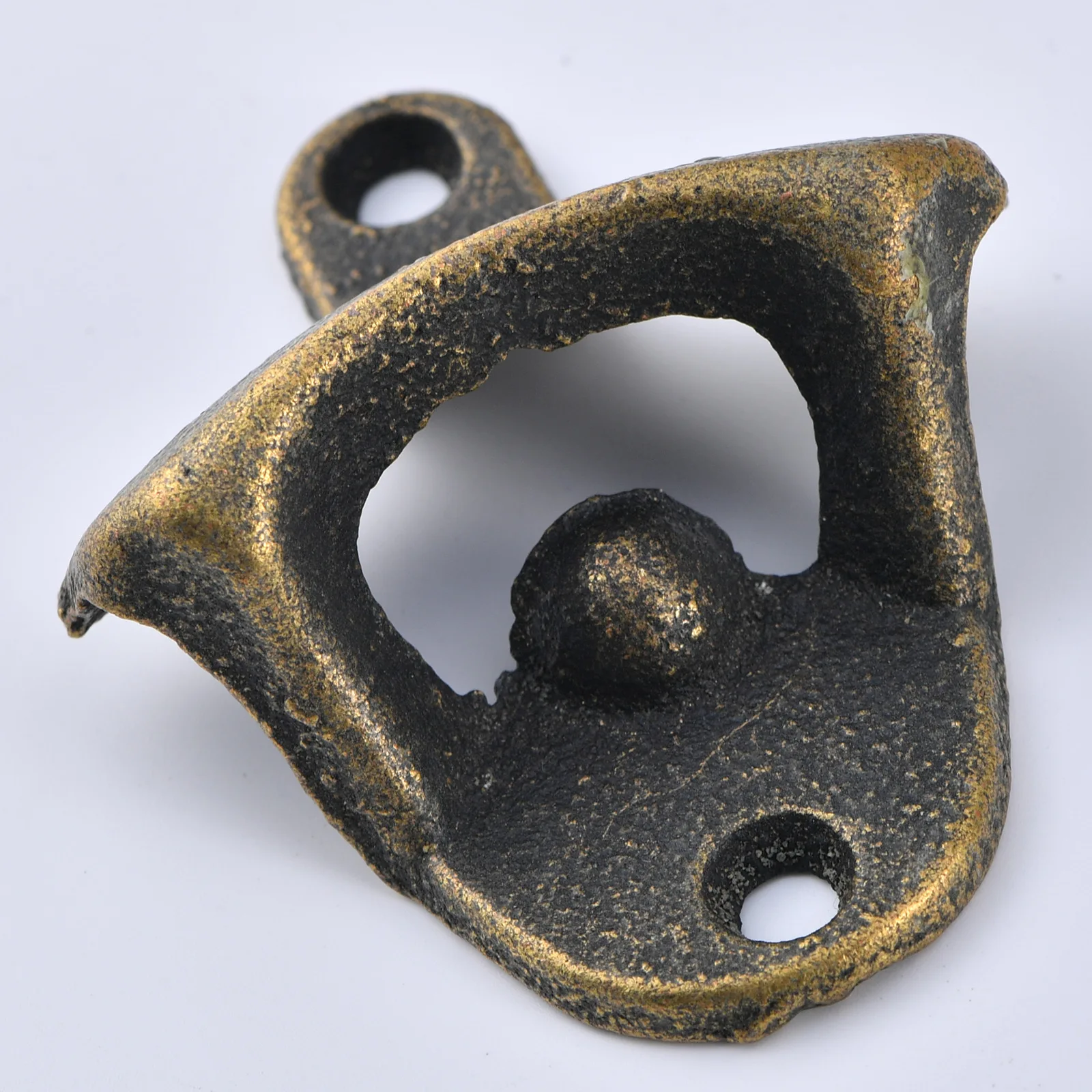 Glossy antique cast iron bottle opener, wall-mounted beer bottle opener, home bar beer tool