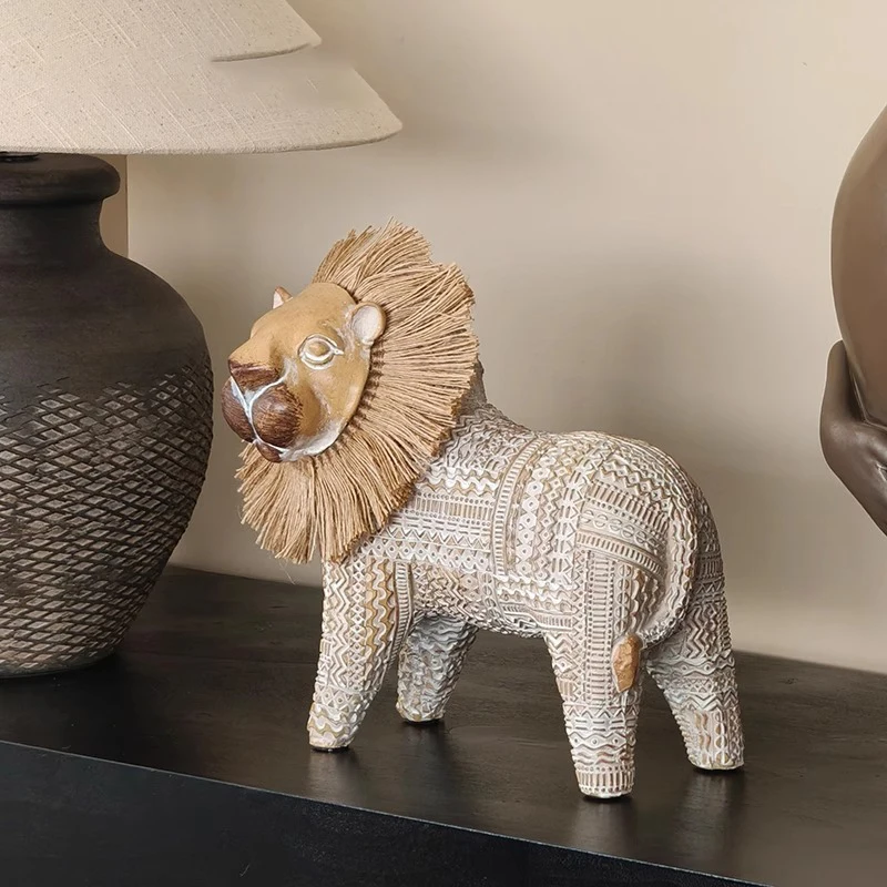 

Little Winnie Lion and Little Fair Lion Animal Figurines Wabi-Sabi Style Art Decor for Living Room, Study, and Bedroom