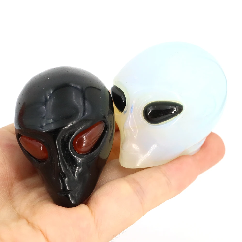 Alien Skull Statue Natural Stone Quartz Carved Gemstone Crafts For Halloween Gift Healing Crystal Home Decoration Children Gift