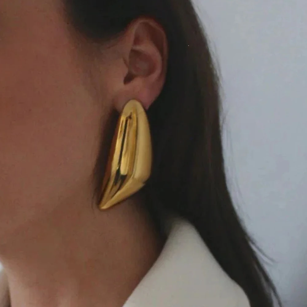 

YHTOT Sculpted Shield Drop Earrings For Women Fashion Exaggerated Large Size Earrings Geometry Irregular Earnails Ladies Jewelry