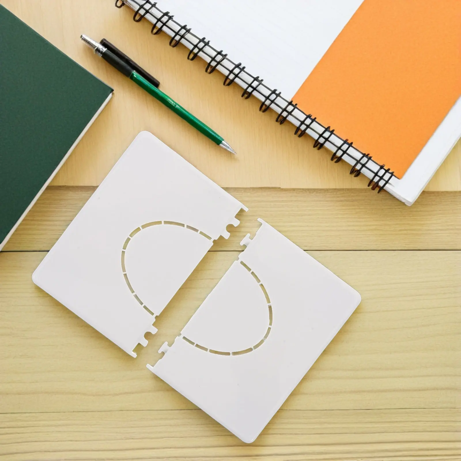 

4Pcs Corner Cover Plates Wall Split Flange Decorative Outlet Plate Covers for Plumbing Air Conditioner Electrical Outlet Hole