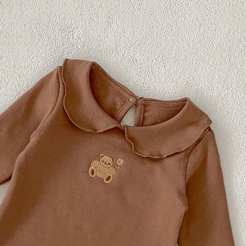 New autumn baby clothing, 0-2 year old girls, doll neck long sleeved base shirt, versatile long sleeved T-shirt top