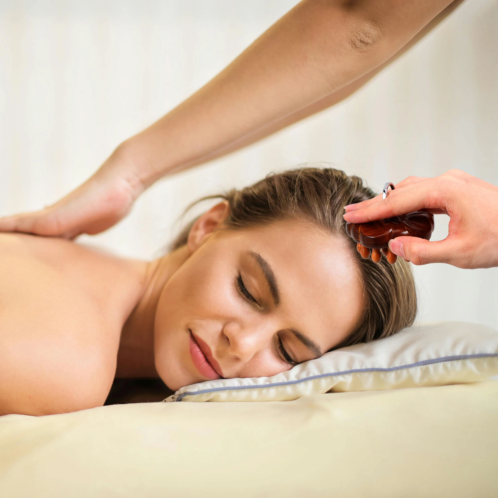 

Wooden Wide Tooth Comb No Static Massage Comb for Women Scalp Massager Portable Hair Detangler Tool Scalp Massager