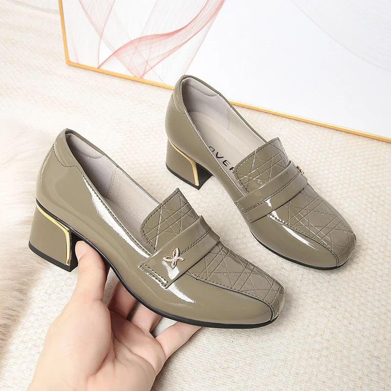 British Style Deep Mouth Block Heels Shoes Women Loafers Bright Leather Spring Autumn Office Mom Soft Leather Shoes