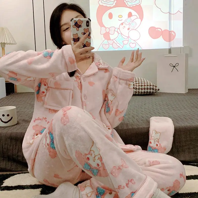 طقم بيجامة نسائي من My Melody موديل 2025 من الفلانيل الحراري لخريف وشتاء مريح ودافئ وأكمام طويلة ملابس منزلية للاستلقاء