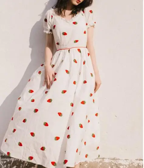 Summer Cotton restoring ancient ways of tall waist the strawberry Literary embroidery lolita Party dresses