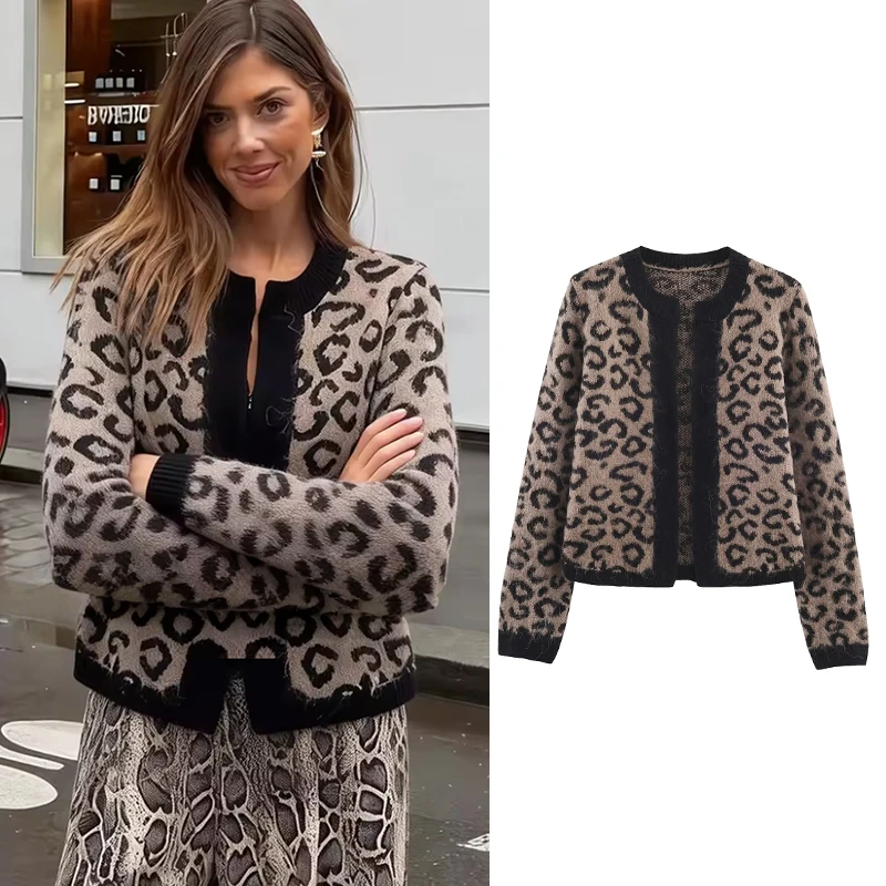 

2026 New Women's Knitted Cardigan Sweater Fashion Retro Leopard Slim Elegant Women's Warm Sweater Street Chic Youth Cardigan