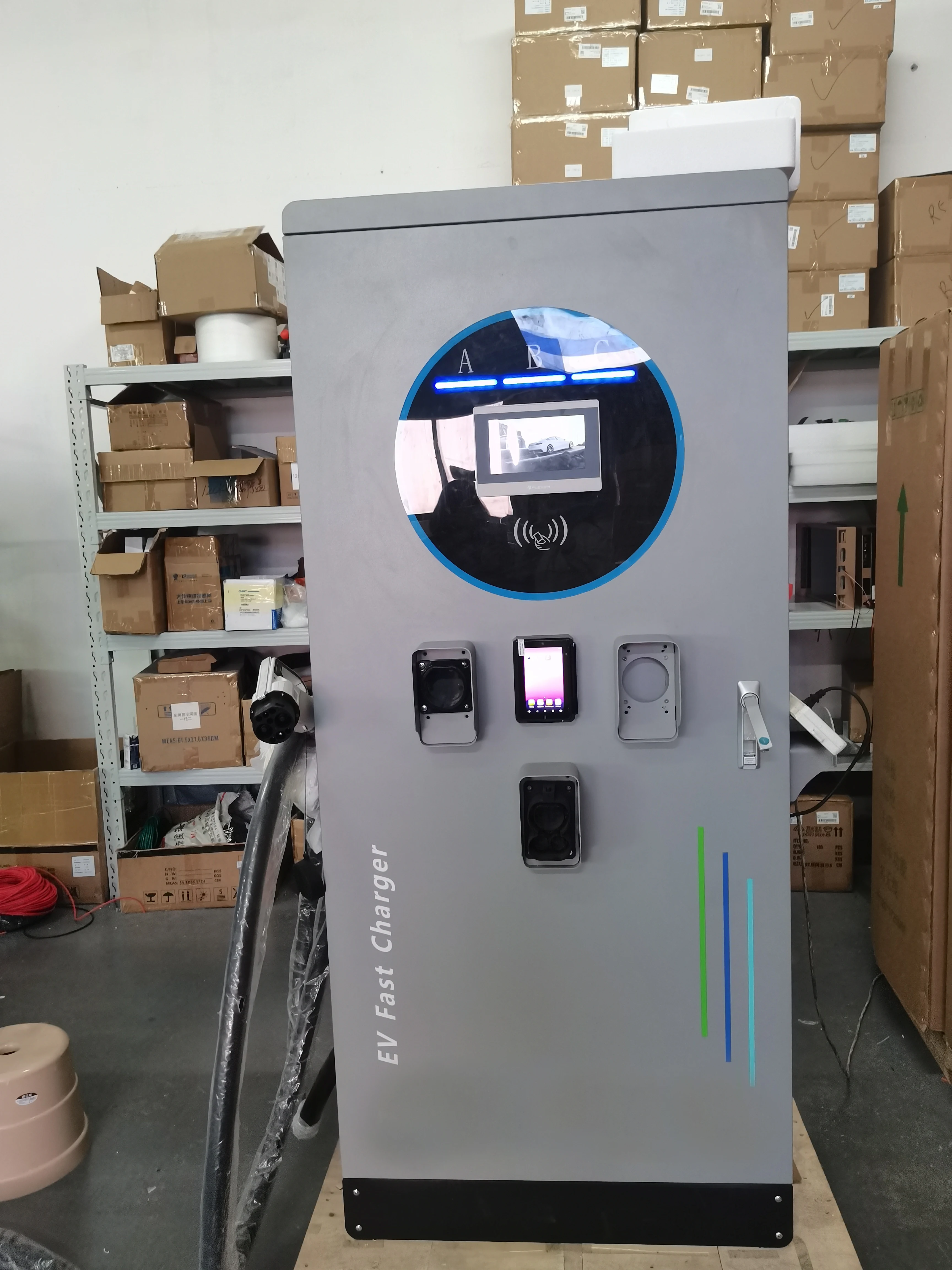 240-360KW Floor-mounted Charging Station For Commercial Use Three Multiple DC Charging Guns
