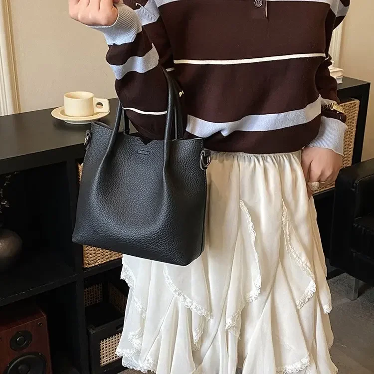 

Popular Classic Women Messenger Bag High End Elegant Luxury Leather Vintage Casual Simple Trendy Design Fashionable Bag