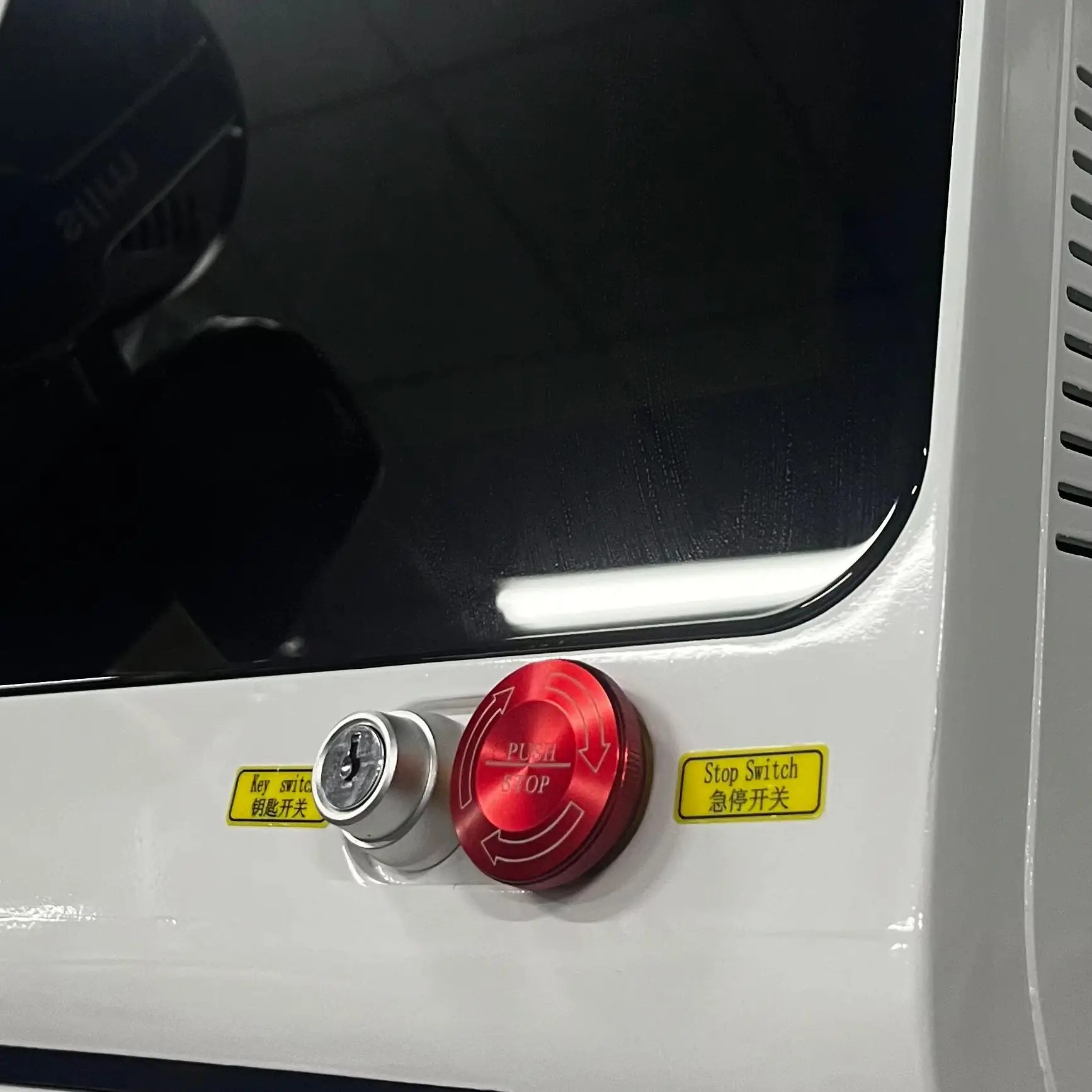 المهنية ديود الجليد التيتانيوم آلة إزالة الشعر بالليزر المحمولة 808 755 1064 الكسندريت جهاز 3 موجات إزالة دائمة #1