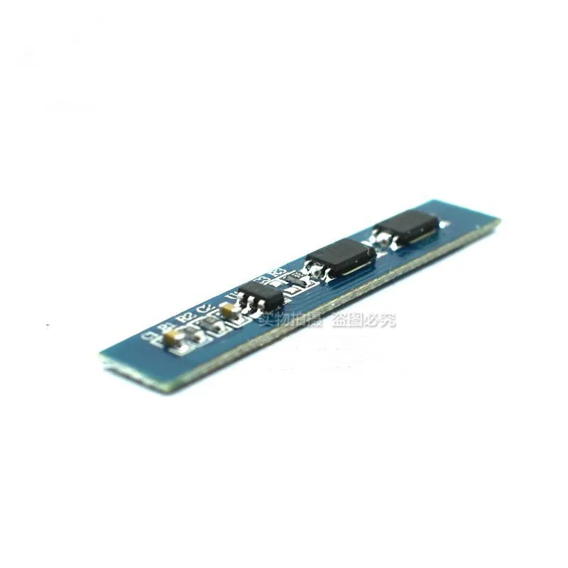 18650 lithium battery pack 2 strings of protection board 7.4V 8.4V maximum 3A current to prevent overcharge and overdischarge