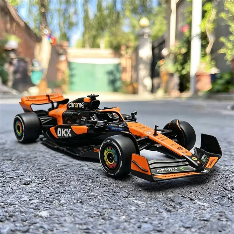 

1:24 F1 Champion 2024 MCL38 #4 Lando Norris Racing Car Model Formula One Alloy Diecast Sports Super Car Vehicles Model Kids Gift