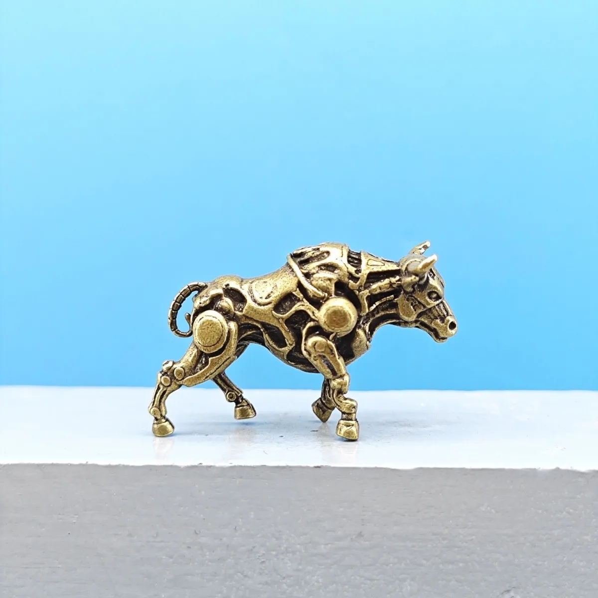 Vintage Brass Mechanical Bull Miniature Model Mecha Ox Figurine Sci Fi Diorama Desktop Decor Zodiac Collectible Ornament