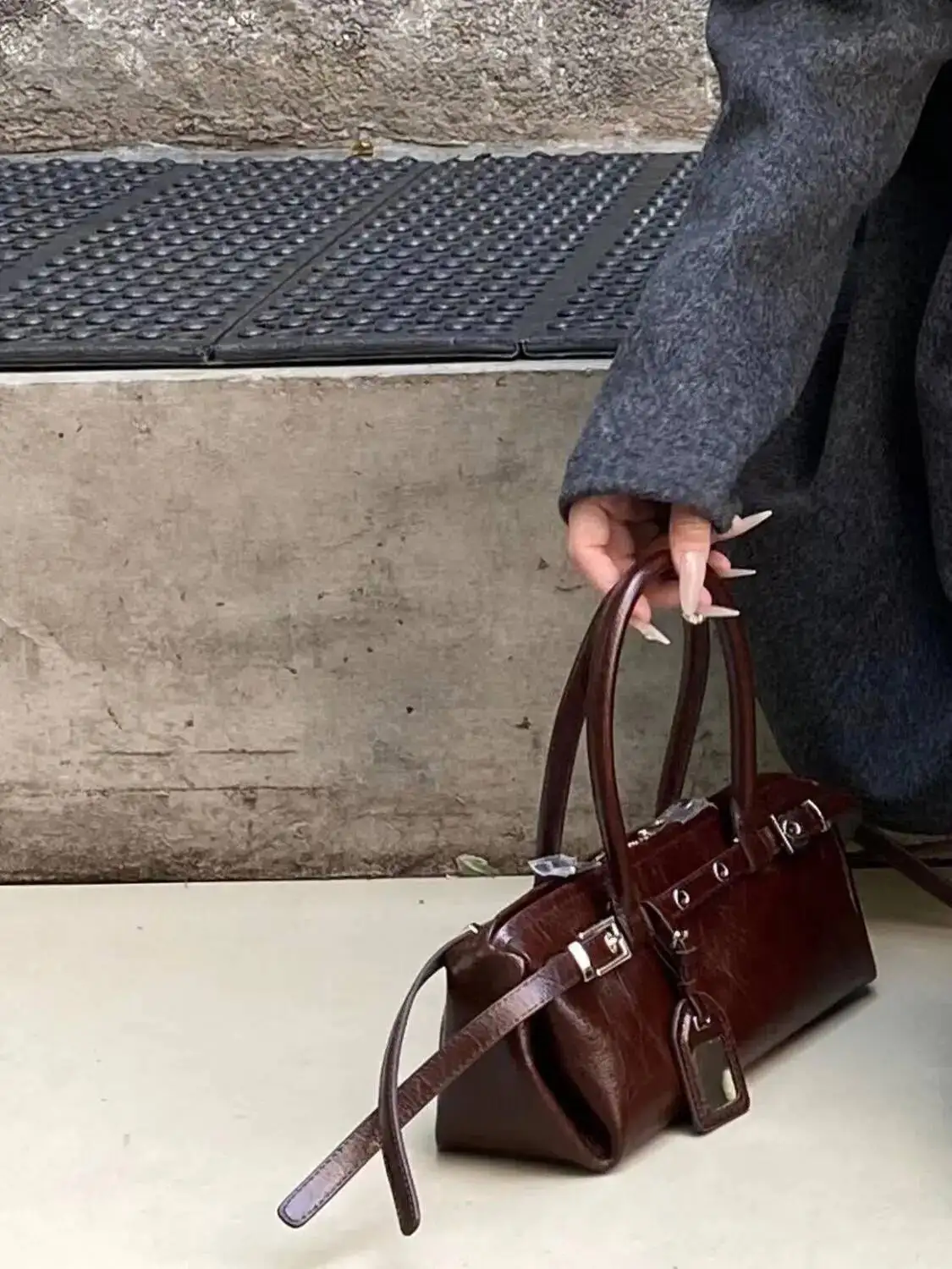 Bloom High Street Brown Y2k Hand Women Hot Girls Pu Leather Handle Chic Casual Handbag Female Fashionable Underarm Bag New