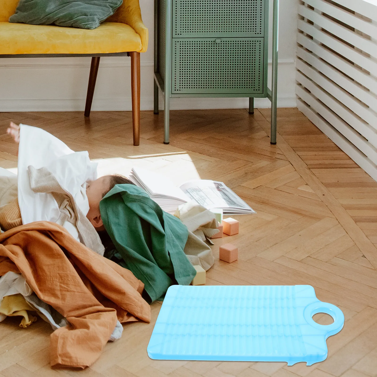 1Pcs Compact Portable Wash Board Mini Washing Board High Smooth Surface Plastic Laundry Tool for Travel Camping Hand Wash