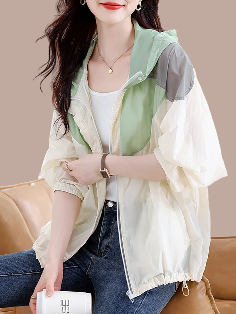 

Women's Summer Thin Ice Silk Long Sve Hooded Jaet UV Protection Breathable Lightweight Faionable Casual Loose Fit Top