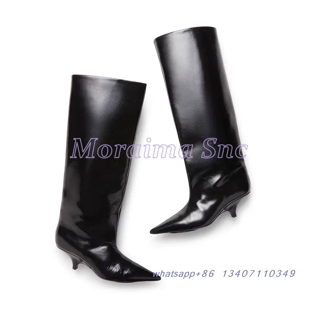 

С острым носком, необычные сапоги до колена на низком каблуке, лакированные кожаные черные однотонные пикантные модные женские высокие сапоги без шнуровки, осень-зима