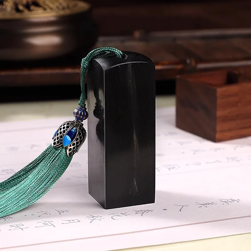 Sceau de nom chinois personnalisé en corne de bœuf noir - Timbre de signature artistique pour la calligraphie et l'art
