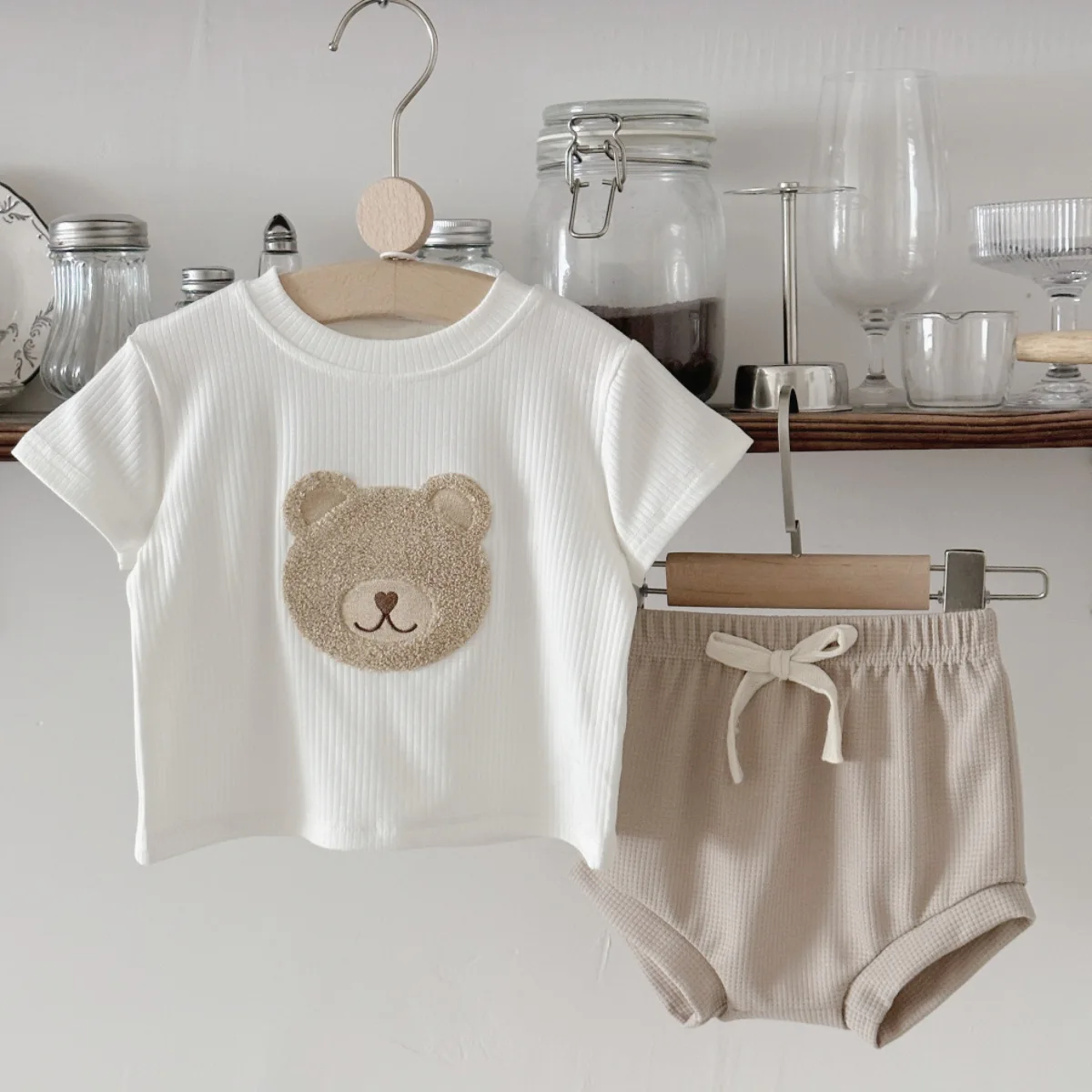 European Style Summer Toddler Boys Girls Outfit Baby Clothes Set Bear Print T-shirt+Brown Shorts Newborn Baby Clothing Suit