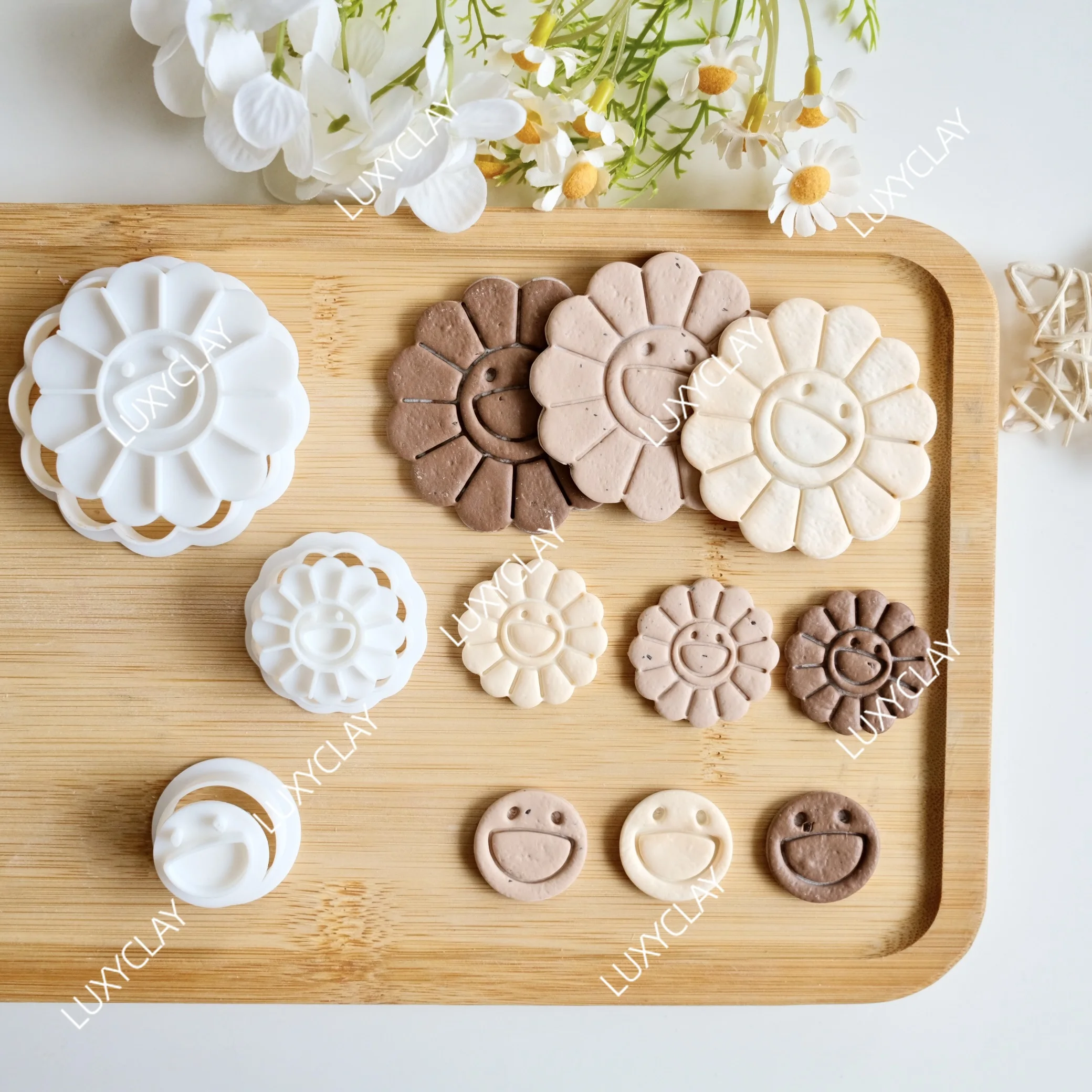 3pcs/set Smiling Daisy Cookie Mold Cute Smiling Face Cookie Mold Creative Design Flower Pastry Cutter Dessert Tools
