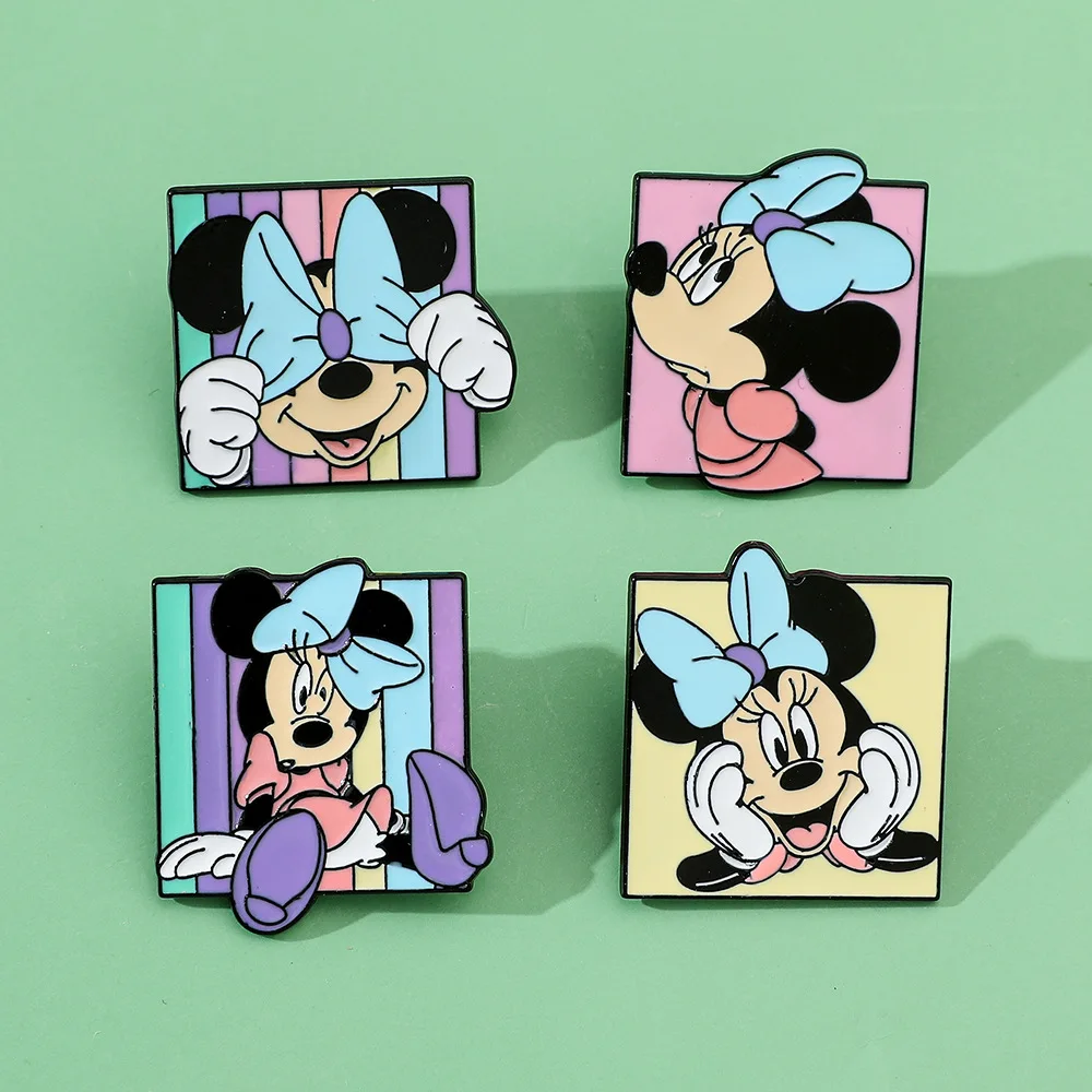 4 pz Disney simpatico cartone animato creativo Minnie lega spilla Micky Mouse Club House distintivo in metallo accessori Pin decorazione moda nuovo