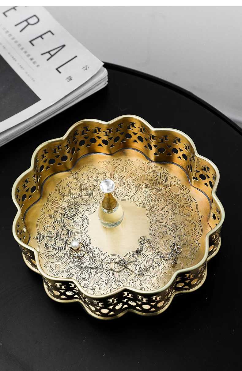 Ahunderjiaz-Light Luxury Brass Tray, Creative Carved Jewelry Storage Trays, Vintage Living Room, Tabletop, Home Decoration,New