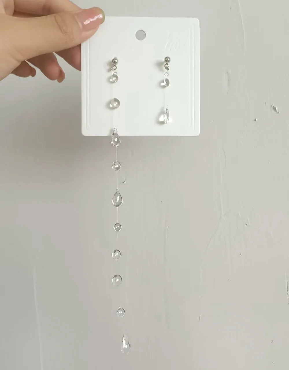 شفافة قطرات الندى بالتنقيط الغراء شرابة الأقراط غير المتكافئة شيك شخصية مجوهرات الأزياء للنساء عطلة يومية ارتداء #4