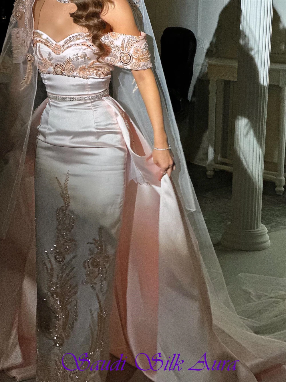 فستان سهرة بسيط من الساتان الوردي مخصص على شكل قلب رسمي مكشوف الكتفين فستان حفلات ناعم مستقيم ذيل محكمة #4