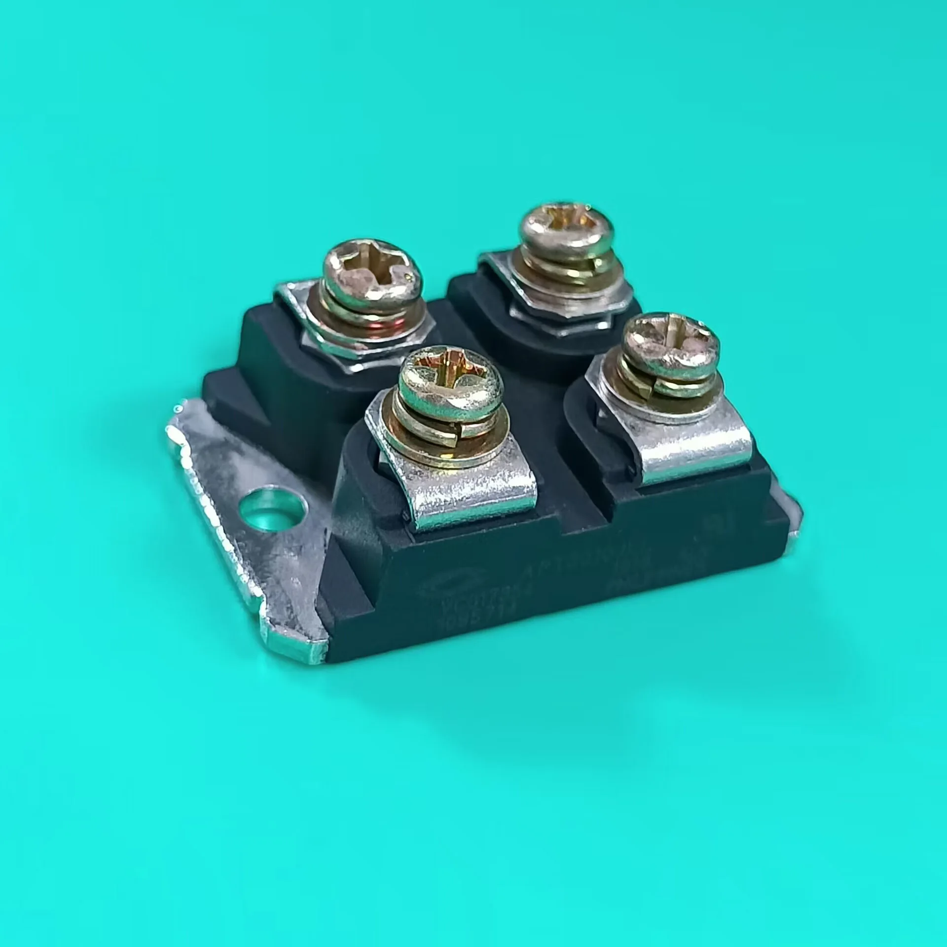 

APT6010JLL SOT227 MODULE IGBT Power MOS 7TM is a new generation of low loss high voltage N-Channel enhancement mode power MOSFET