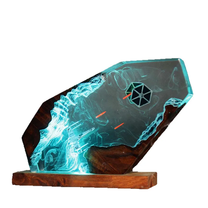 Lampe de Table en résine, organisme de guerre interstellaire, Art créatif, lampe de décoration choquée, thème vaisseau spatial, veilleuse, Charge USB