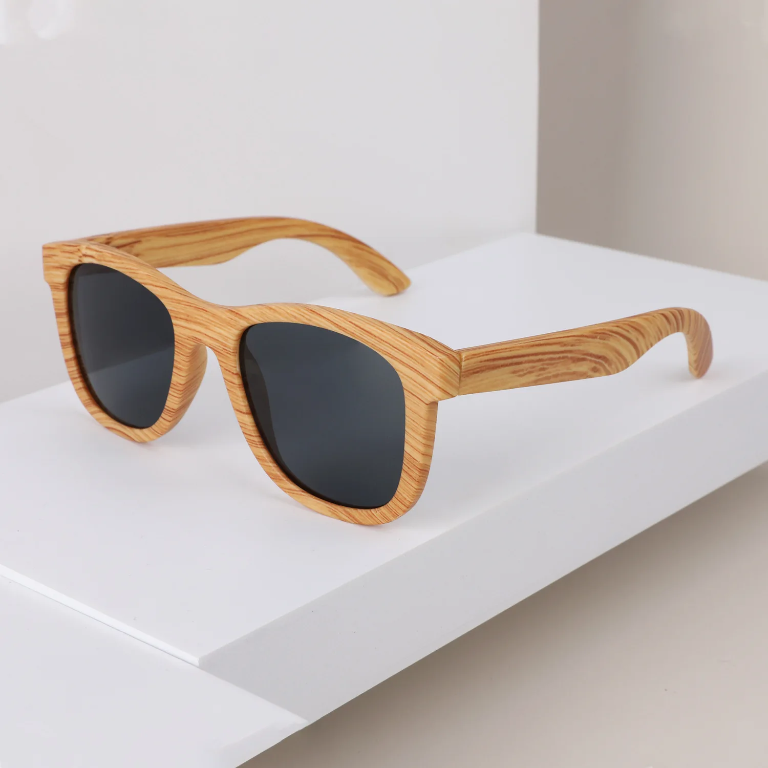 

Ins Style Wood Grain Frame Square Sunglasses Unisex Black Lens Polarized Korean Style Trendy Stylish Fashion Sun Glasses