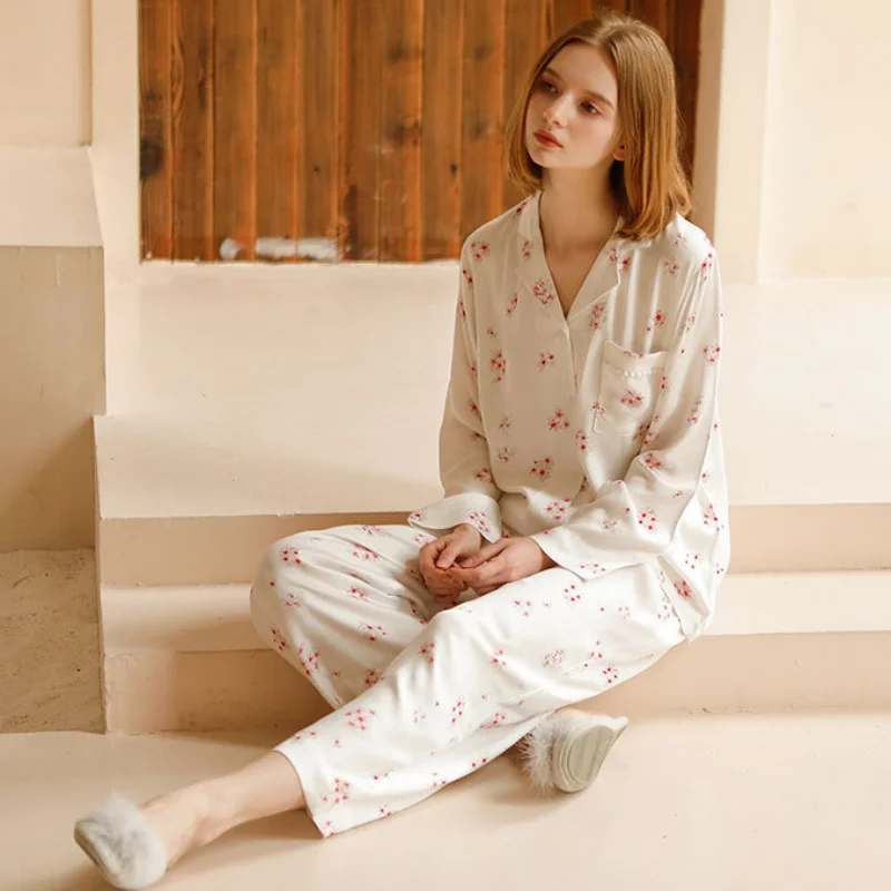 2023 New Peach Blossom Cluster Printed Satin Pajamas Ladies Long Sleeve Pants Suit - Viscose Comfortable & Leisure Home Wear