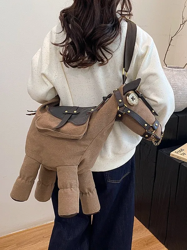 おしゃれな漫画風面白い赤ちゃんロバの大型容量バックパック