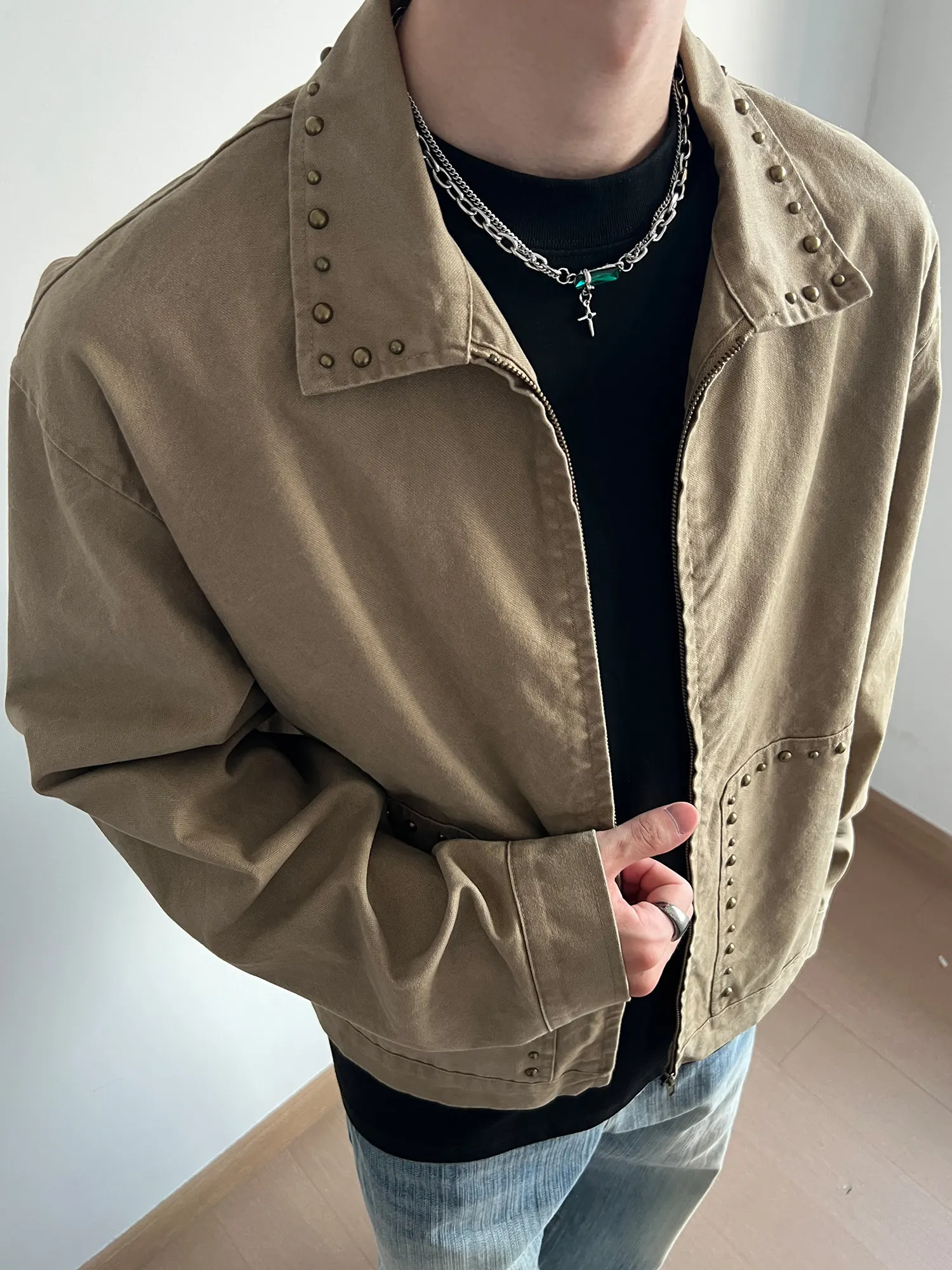 

Ретро-куртка в американском стиле с заклепками, повседневная, универсальная, в стиле Детройт, для пар, модная, свободного кроя, из канваса, молодежная