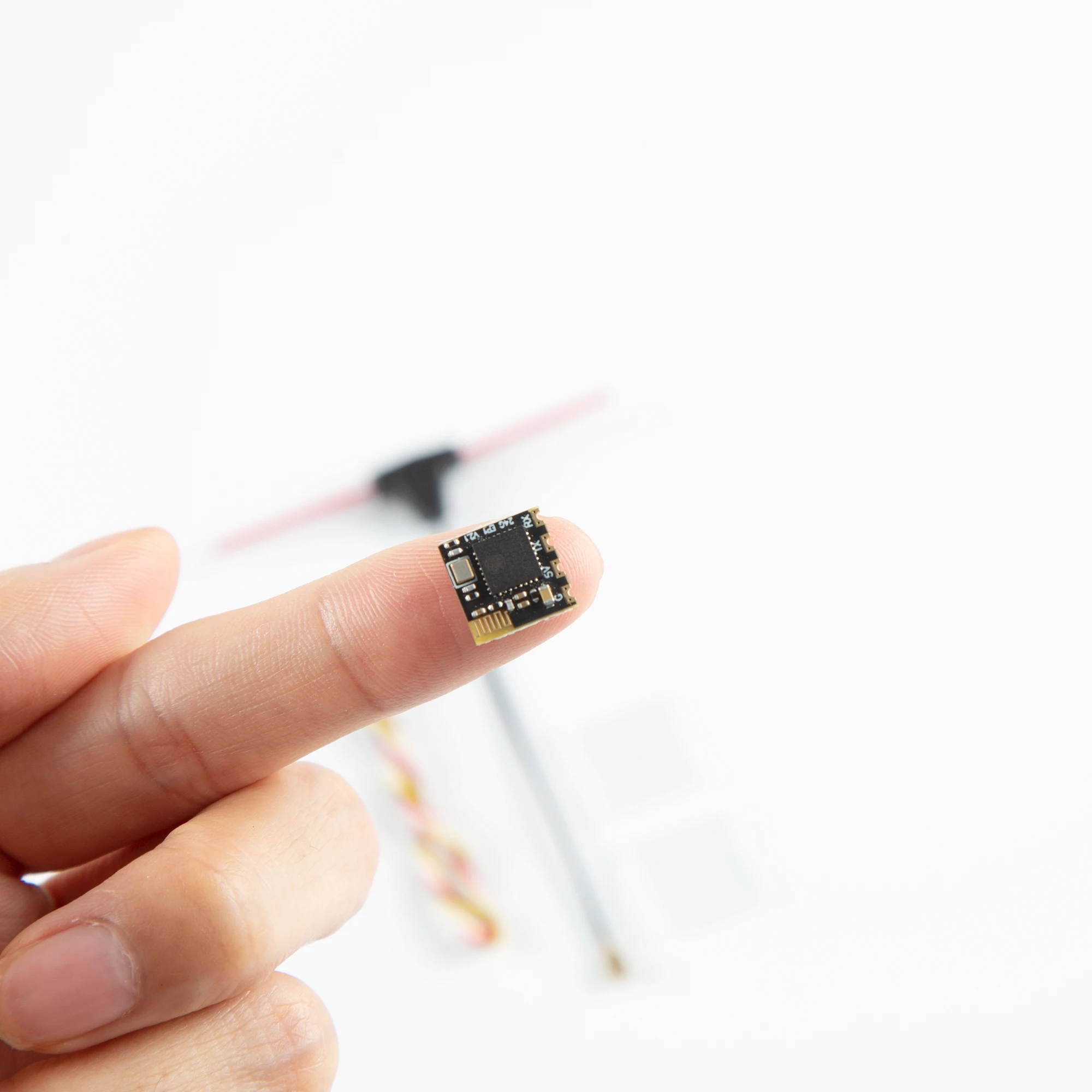 1/5PCS ELRS 2.4G ミニ ExpressLRS 2.4G RX Nano 2400RX EP1 長距離 CRSF Betaflight RC 飛行機 FPV 長距離クアッドコプター用