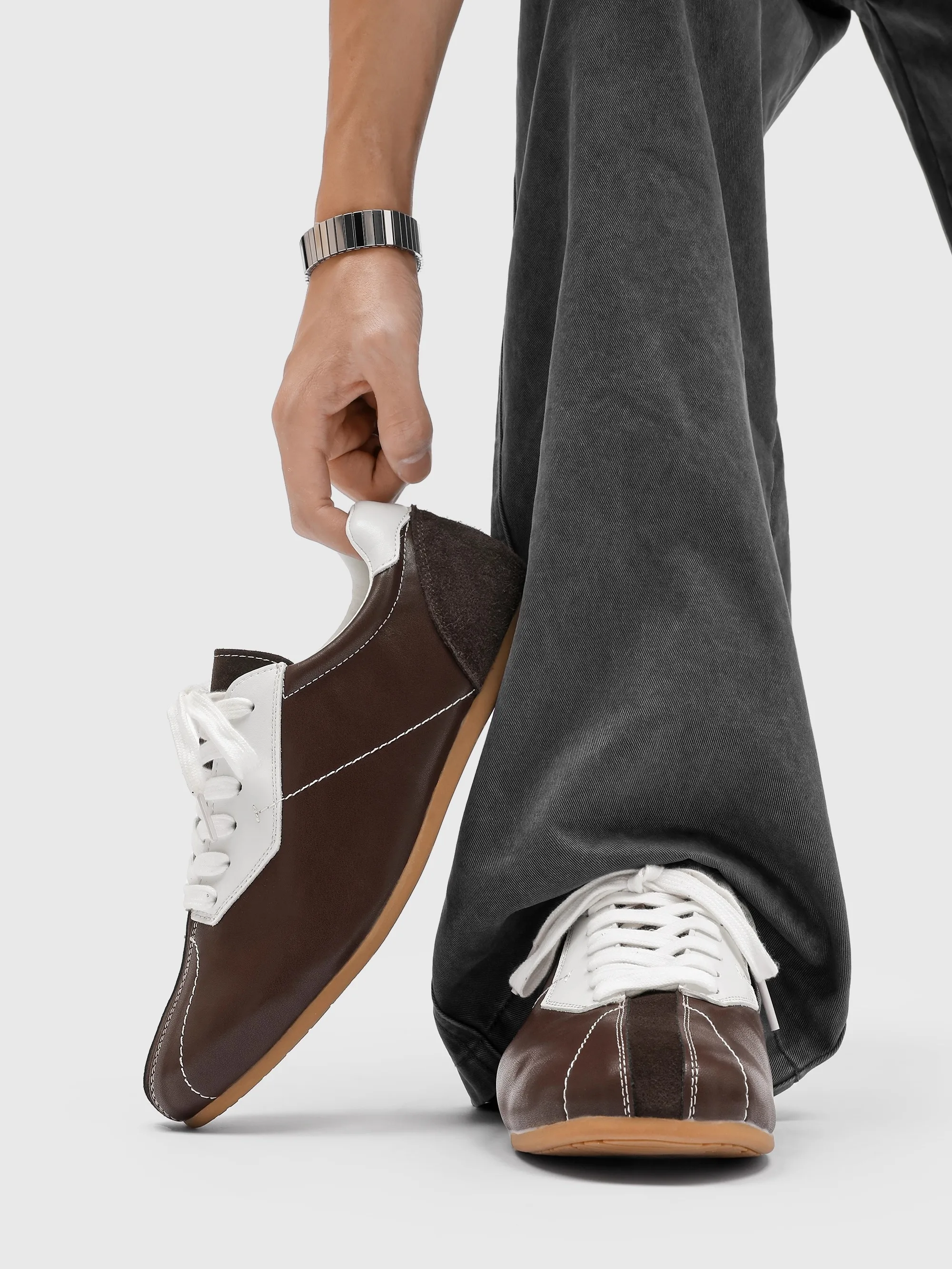 Retro Brown British Style Sports Casual Shoes Unisex New Model Thin Bottom Flat Heel Agan Shoe Black White Color Match All-Match