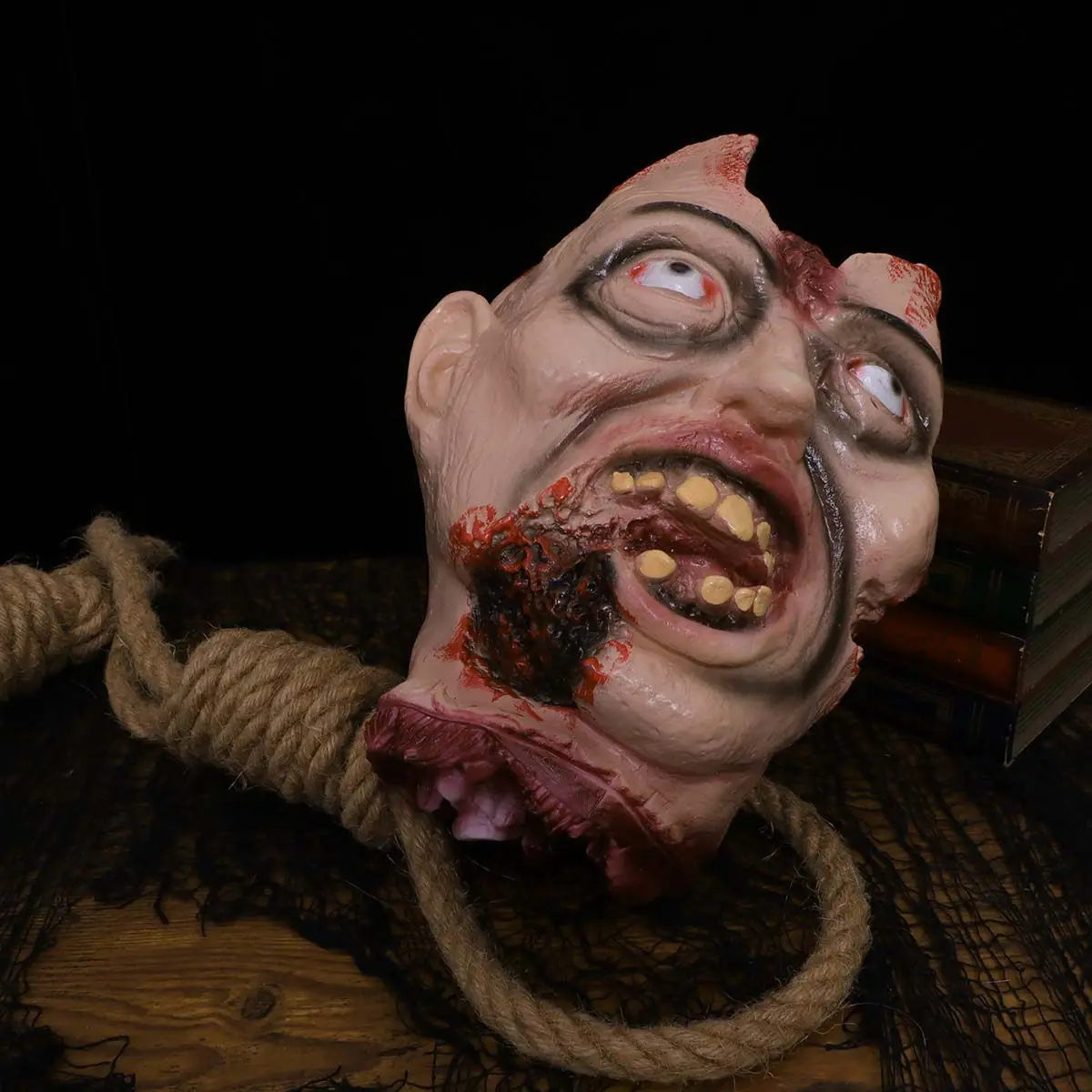 

Латексный кулон-призрак для Хэллоуина, легкий, ужасающий, для вечеринок, украшение в виде головы призрака, декор для дома с привидениями