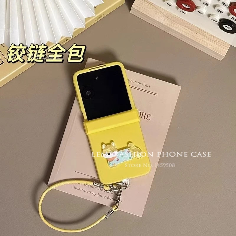 Cute Dog Leather Chain Case For Samsung Galaxy Z Flip 3 4 5 6 7 7FE For Motorola Razr 40 50 60 Ultra Xiaomi Mix Flip 2 Cover