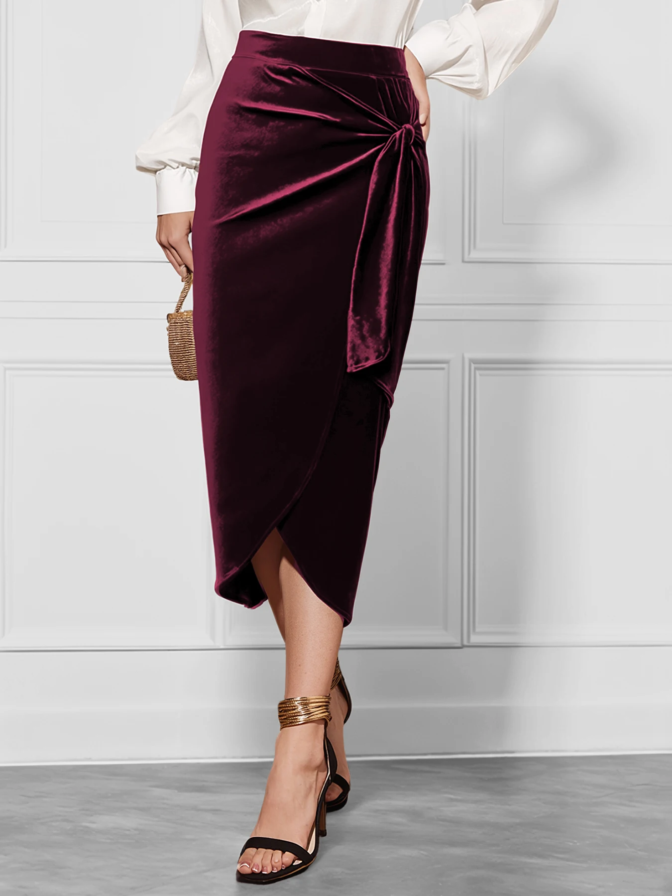 

A solid-color velvet wrap skirt for cross-border trade from Europe and America, a stylish commuter split skirt for women