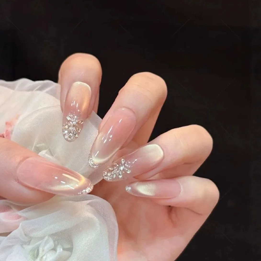 

10pcs Handmade Long Oval Press On Nails Nude Gradient French Cat Eye Rhinestone Design Sweet Fake Nails Wearable Nails Art Tips