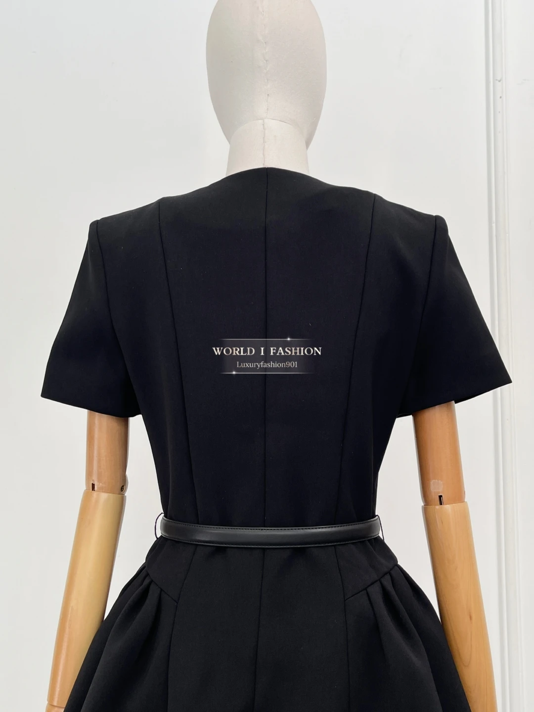 2025 Новое элегантное женское черное мини-платье с коротким рукавом