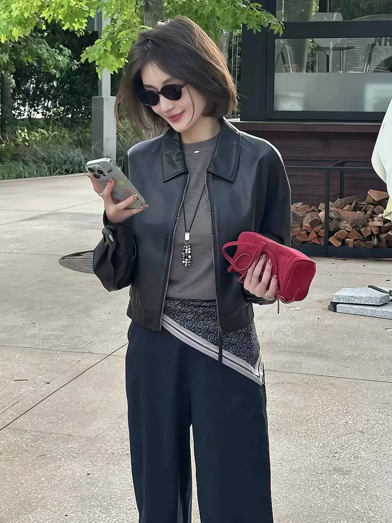 

Кожаная куртка-косуха женская винтажная в гонконгском стиле, ранняя весна 2026, с воротником-стойкой, свободного кроя, на молнии, из овчины