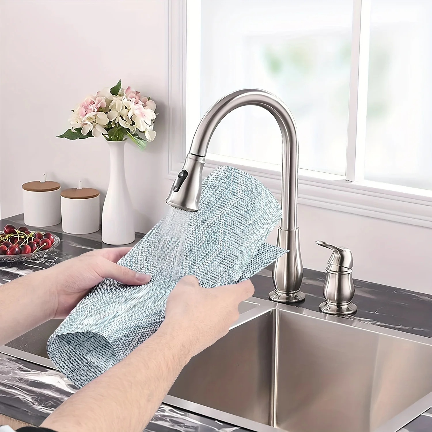 مجموعة مكونة من 2/4/6 قطع، سجادات مكان مقاومة للحرارة باللون الأزرق الفاتح، مفارش طاولة PVC قابلة للغسل، حصيرة مكان بلاستيكية من الفينيل المنسوج بنمط ماسي ثلاثي الأبعاد