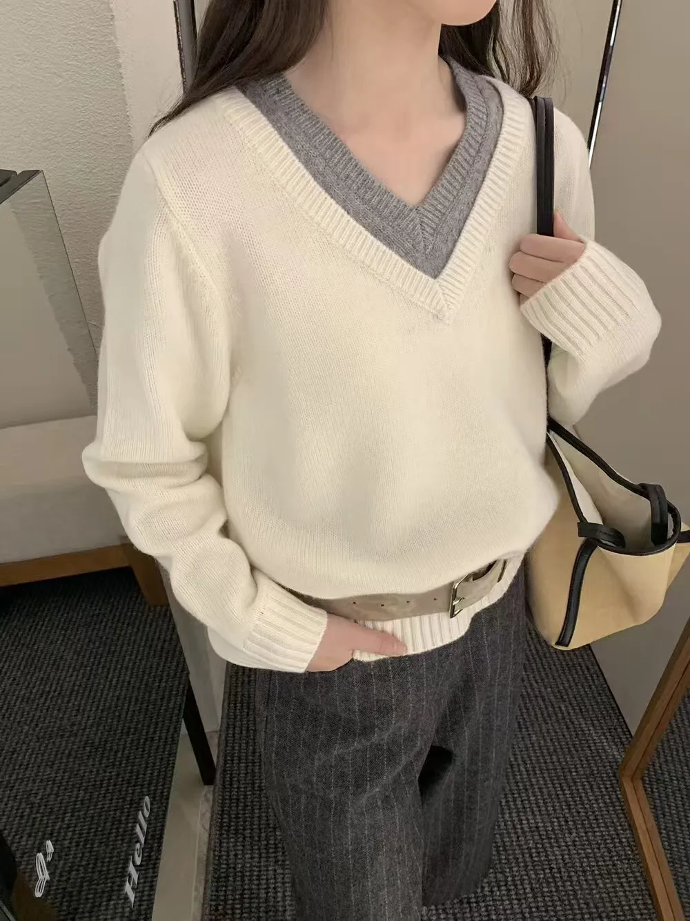 

Europe station 2024 autumn winter new fashion color contrast double V-neck 100% wool knit sweater women's top
