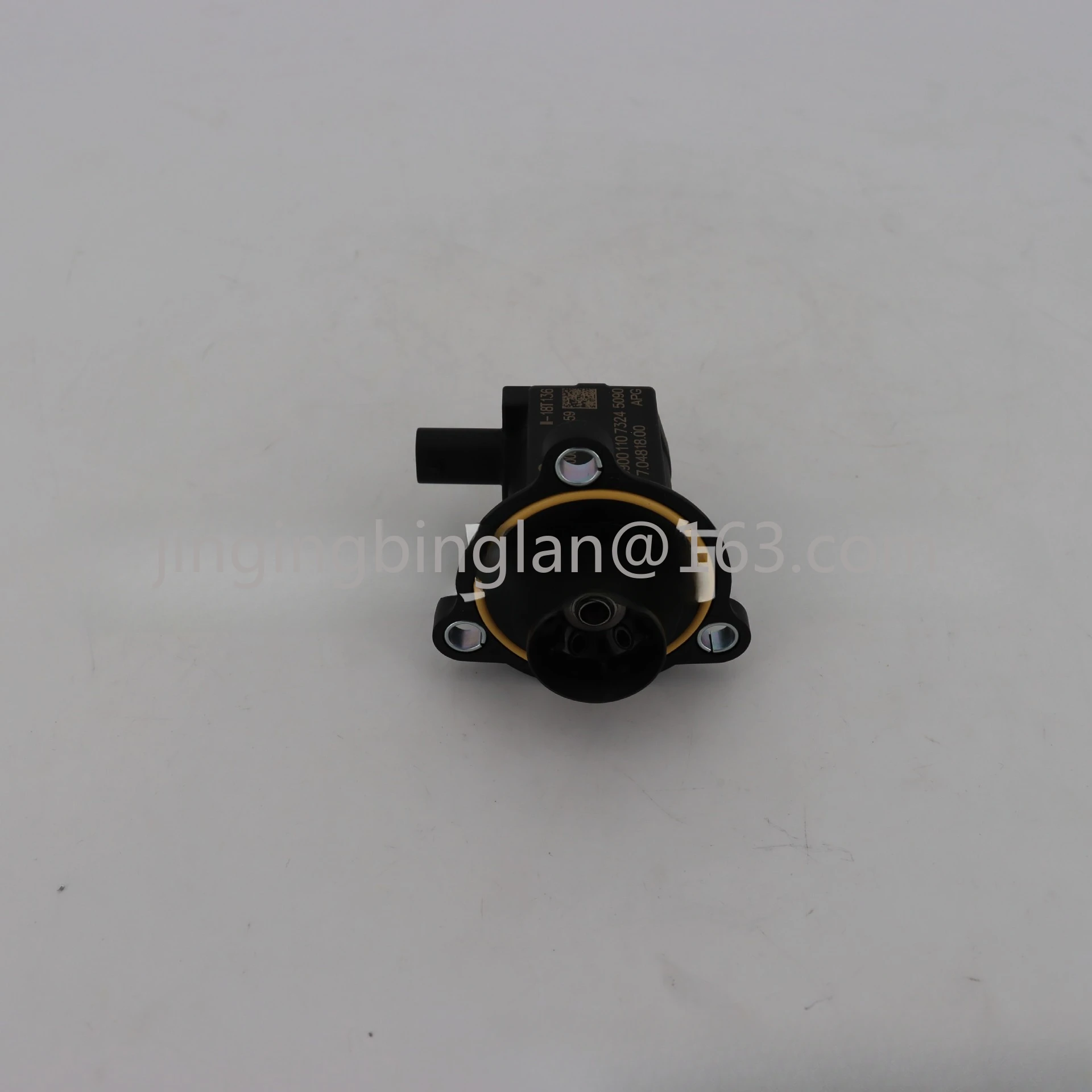 A0001531859 Suitable for Mercedes-Benz C-Class E-Class, turbocharged solenoid valve