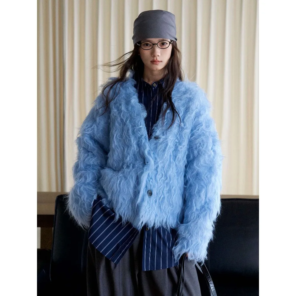 Autumn and Winter New Relaxed V-neck Pulling Knitted Wool Cardigan Curly Loose Silhouette Women's Texture Is Unique Fashionable