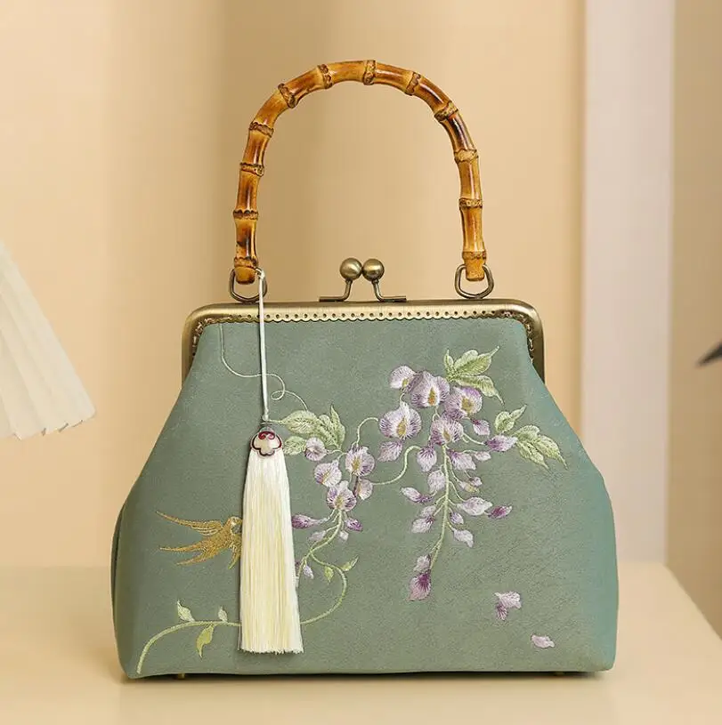 Traditional China Women Handbag Ancient Style Qipao Banquet Hand Bag Embroidery Luxury Ladies Handheld Small Square Designer Bag