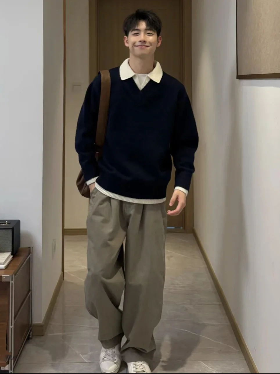 

Мужской вязаный свитер в стиле ретро с воротником-стойкой, корейский стиль, теплый, осенне-зимний, новинка, повседневный, свободный крой, полиэстер...