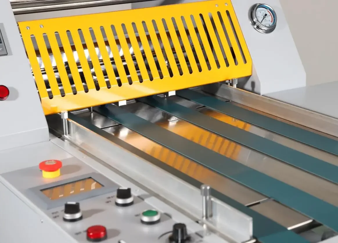 DSG520Y Hydraulic Laminating Machine Anti Roll Paper Hot Laminating Machine Cold Laminating Machine Cold Laminating Film